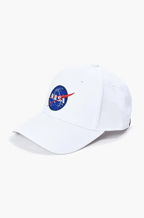Памучна шапка с козирка Alpha Industries NASA Cap в бяло с апликация