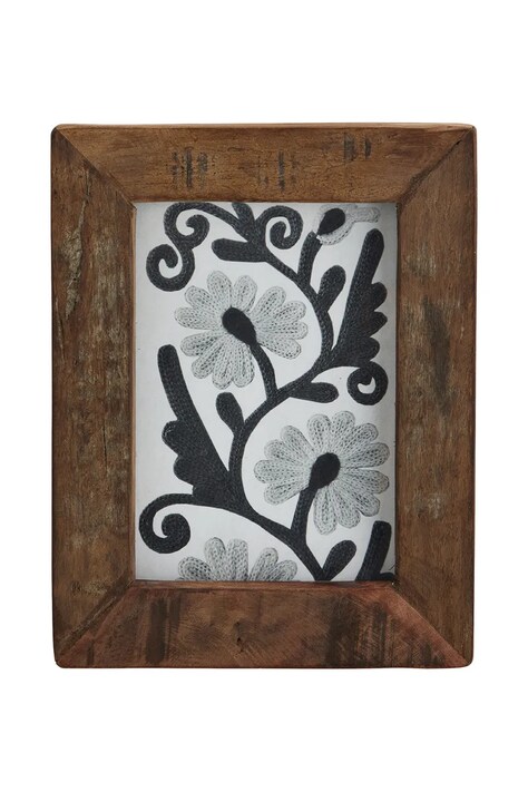 Madam Stoltz рамка напольная деревянная 19 x 23 cm MCC04