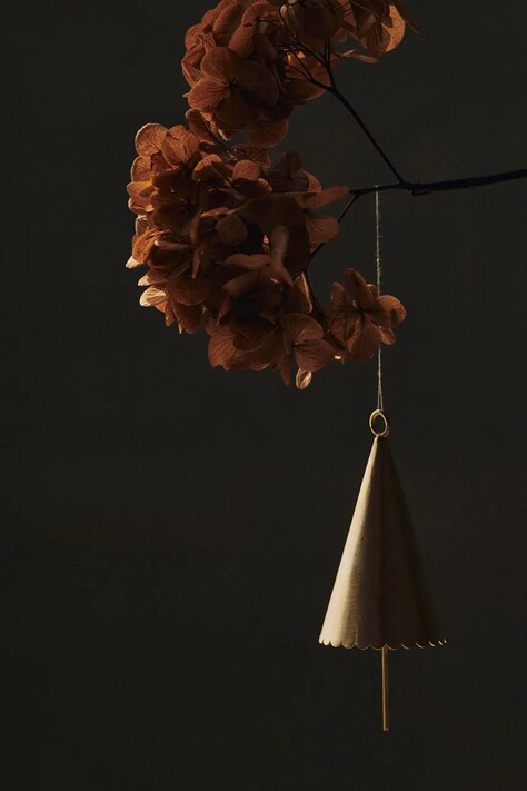 Святкова підвіска ferm LIVING Cone Bell 12 cm 2-pack — фото 2