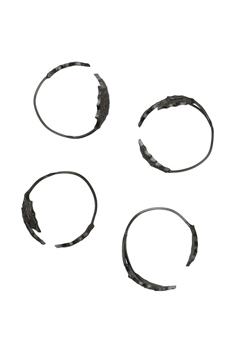 Ferm Living Zestaw obrączek do serwetek świąteczny mosiężny 4-pack Holly Leaf 1104271780