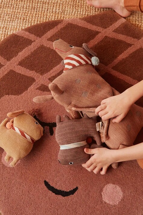 OYOY dywanik z wełną Acorn 80 x 80 cm kolor brązowy