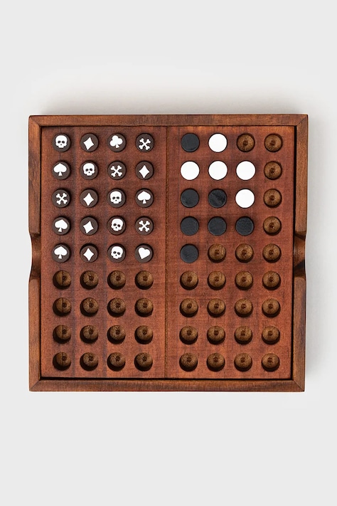 Hra Luckies of London Codebraker více barev