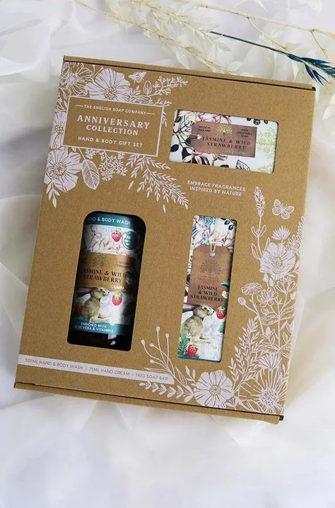 Σετ από σαπούνι, κρέμα χεριών και τζελ για ντουζ The English Soap Company Jasmine and Wild Strawberry 3-pack