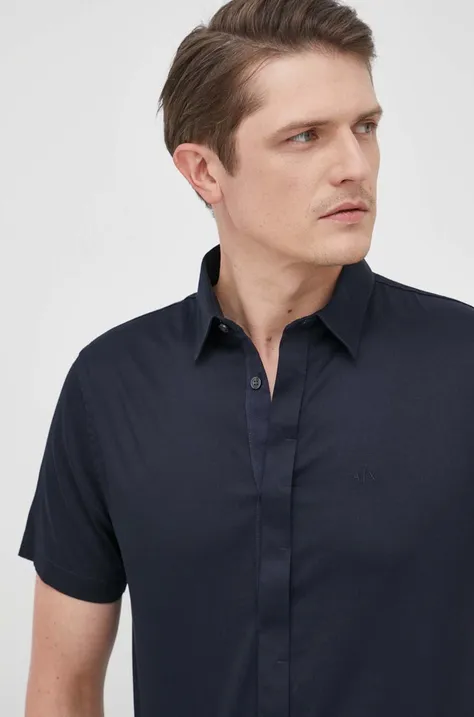 Риза Armani Exchange мъжка в тъмносиньо с кройка по тялото с класическа яка