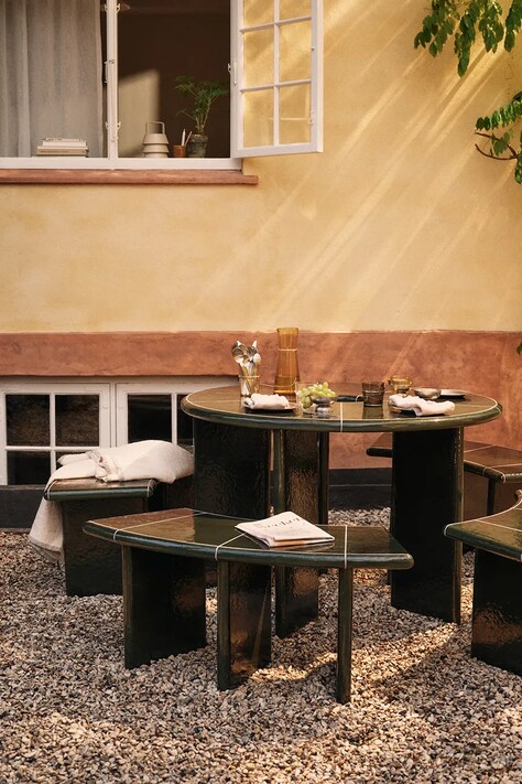 Ferm Living karafka ze szkła barwionego 25 x 11 cm 1104272741