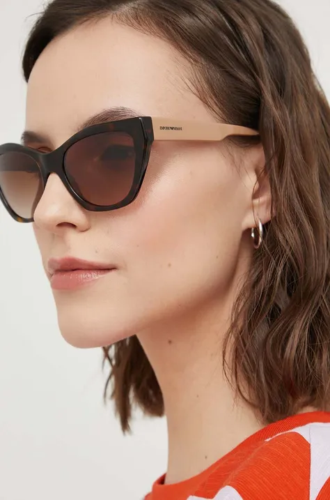 Солнцезащитные очки Emporio Armani женские цвет коричневый