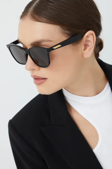Bottega Veneta okulary przeciwsłoneczne damskie kolor czarny