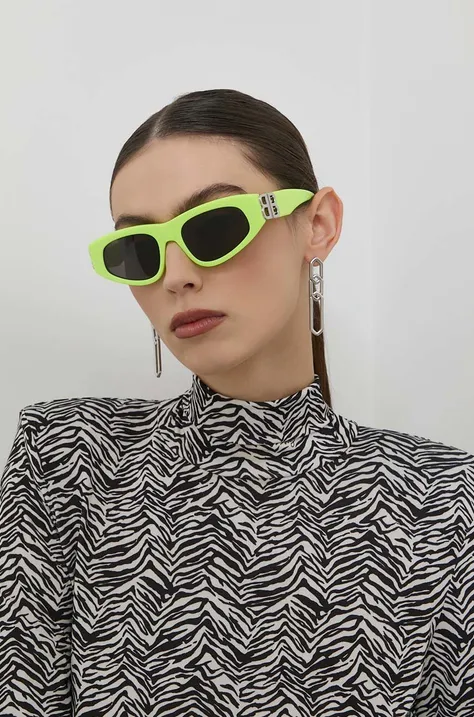 Солнцезащитные очки Balenciaga женские цвет зелёный