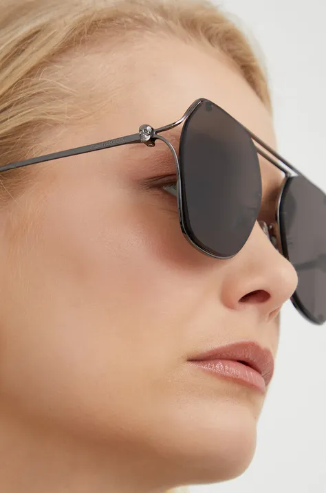 Sunčane naočale Alexander McQueen za žene, boja: siva