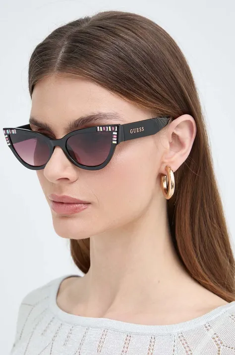 Sunčane naočale Guess za žene, boja: crna, GU7901_5401T