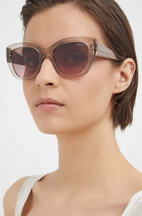 Солнцезащитные очки VOGUE женские цвет бежевый 0VO5567S