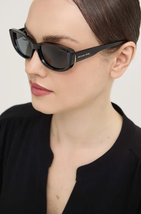 Michael Kors okulary przeciwsłoneczne ASHEVILLE damskie kolor czarny 0MK2210U
