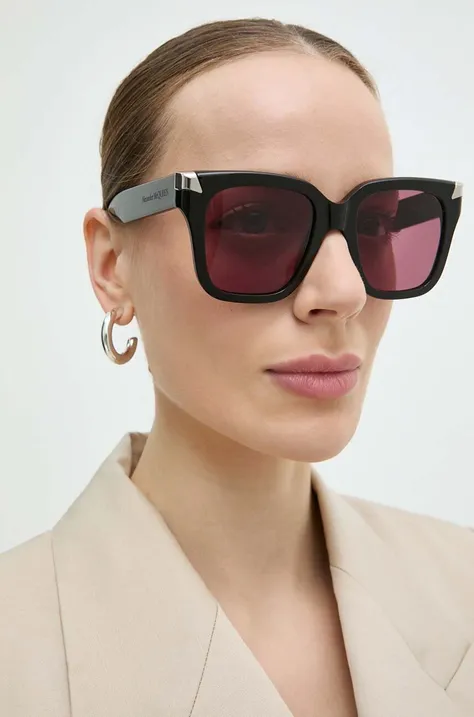 Slnečné okuliare Alexander McQueen dámske, čierna farba, AM0440S