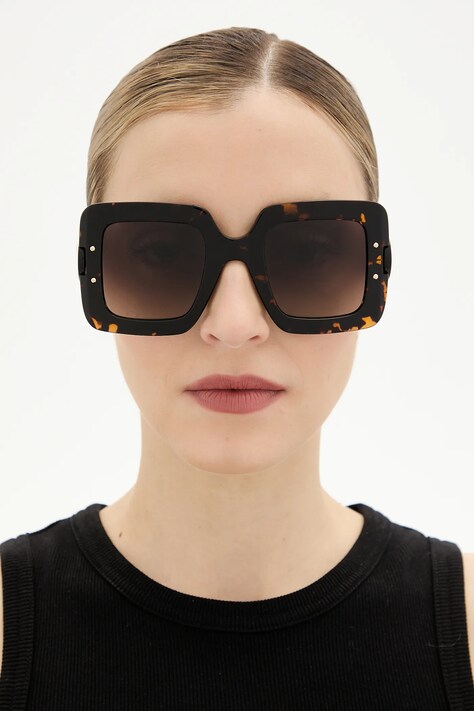 Carolina Herrera okulary przeciwsłoneczne damskie kolor brązowy HER 0322/S