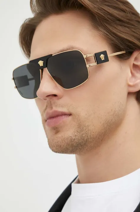 Versace okulary przeciwsłoneczne męskie kolor złoty