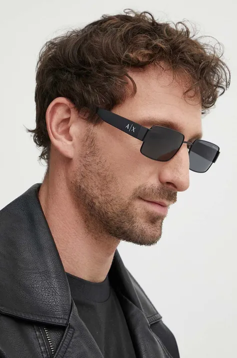 Сонцезахисні окуляри Armani Exchange чоловічі колір чорний 0AX2052S