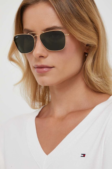 Солнцезащитные очки Ray-Ban цвет золотой