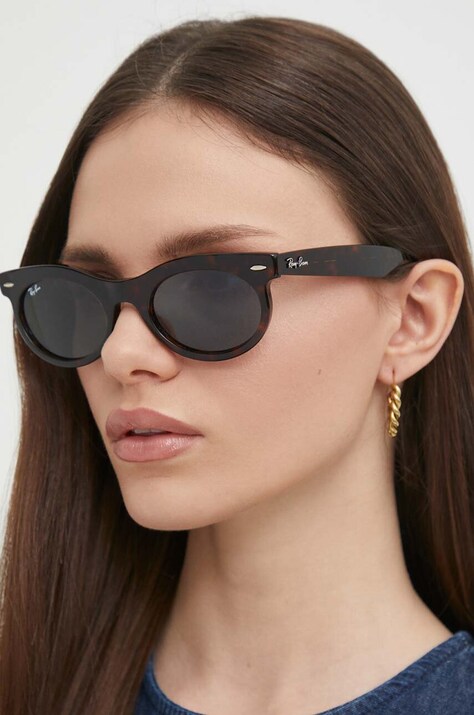 Солнцезащитные очки Ray-Ban цвет коричневый