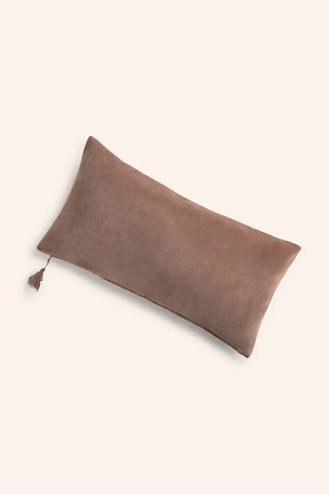 Памучна калъфка за декоративна възглавница Calma House Velour 30 x 60 cm в кафяво