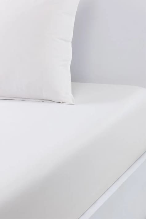 BOSS prześcieradło z gumką bawełniane BEBOSS White 90 x 200 cm kolor biały