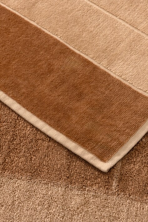 BOSS Ręcznik średni bawełniany DOUBLEB Beige 90 x 150 cm 1072573
