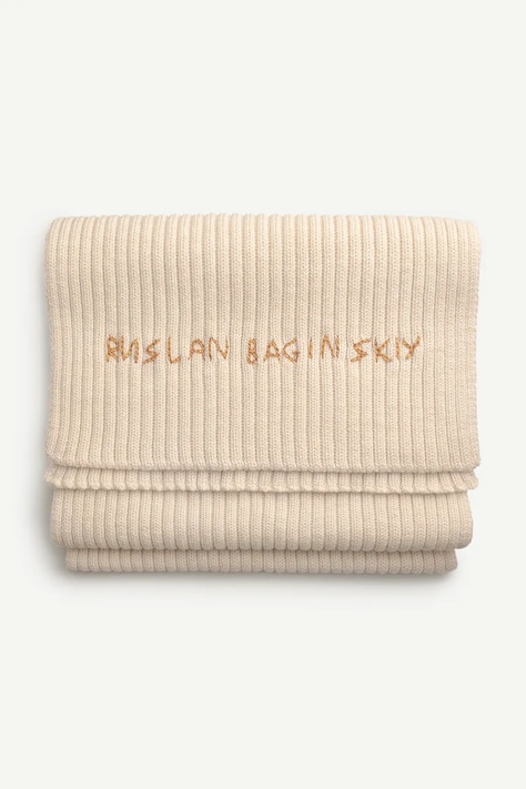 Vlnený šál Ruslan Baginskiy béžová farba, s nášivkou, SKR036-MW-FL-CD24