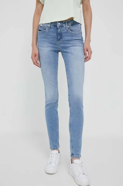 Дънки Calvin Klein Jeans в синьо J20J221580