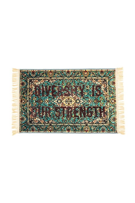 Seletti szőnyeg Burnt Carpet Diversity 80 x 120 cm
