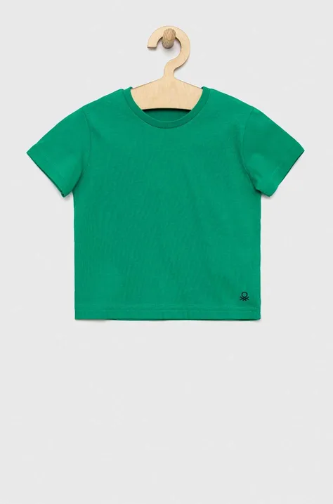Детска памучна тениска United Colors of Benetton в зелено с изчистен дизайн
