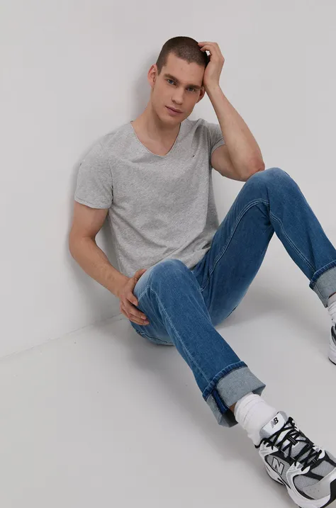 Tričko Tommy Jeans pánsky,šedá farba,melanžový,DM0DM09587
