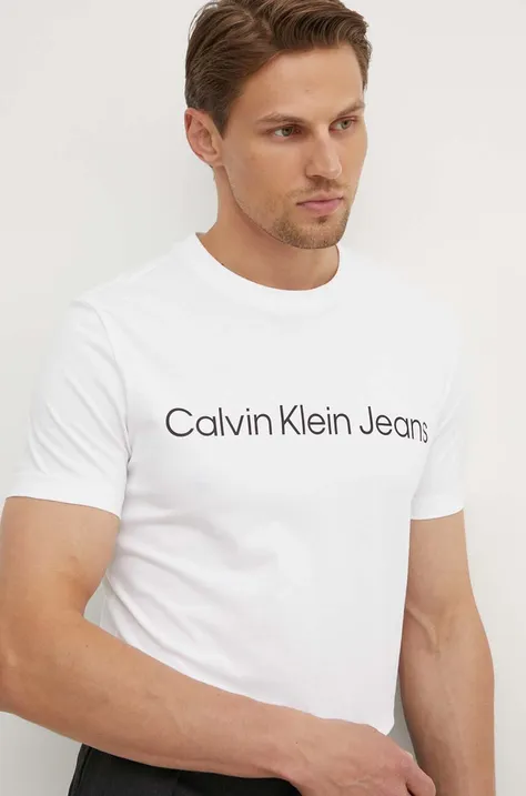 Хлопковая футболка Calvin Klein Jeans мужская цвет белый с принтом J30J322552