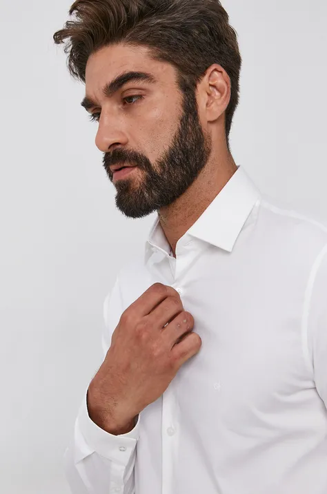 Риза Calvin Klein мъжка в бяло с кройка по тялото с класическа яка