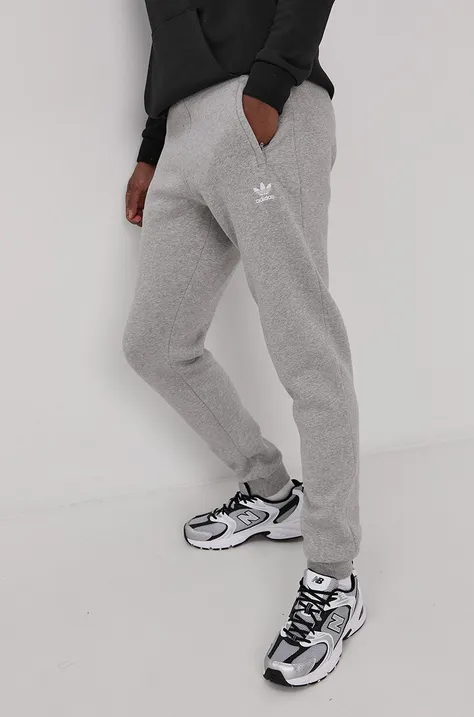 Nohavice adidas Originals H34659-MGREYH, pánske, šedá farba, jednofarebné
