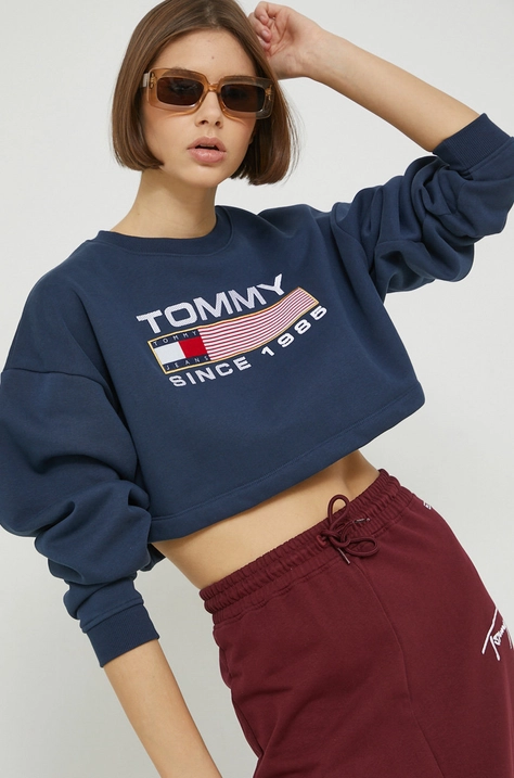 Суичър Tommy Jeans в тъмносиньо с апликация