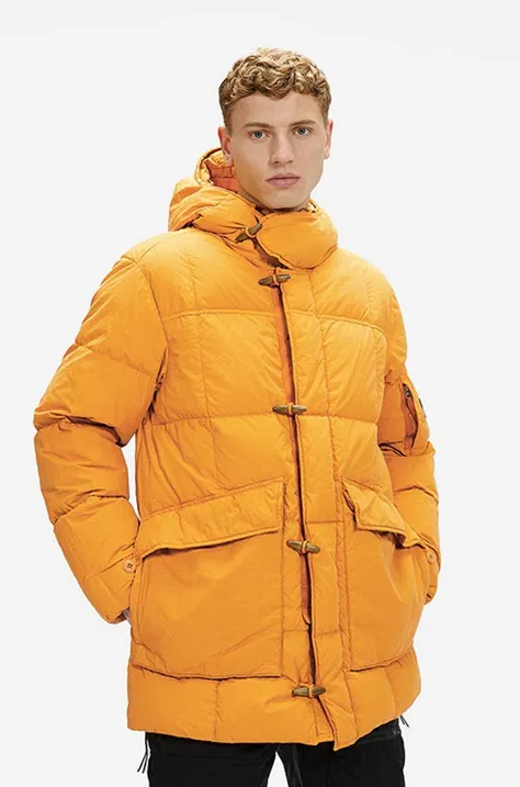 Pernata jakna C.P. Company za muškarce, boja: narančasta, za zimu, 11CMOW033A005991G436-Orange