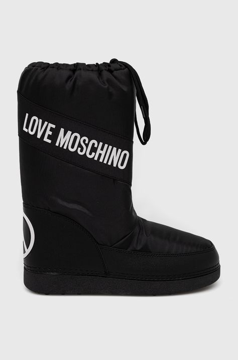 Зимние сапоги Love Moschino