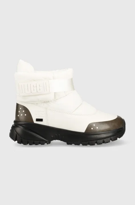 UGG snow boots W Yose Puff white color