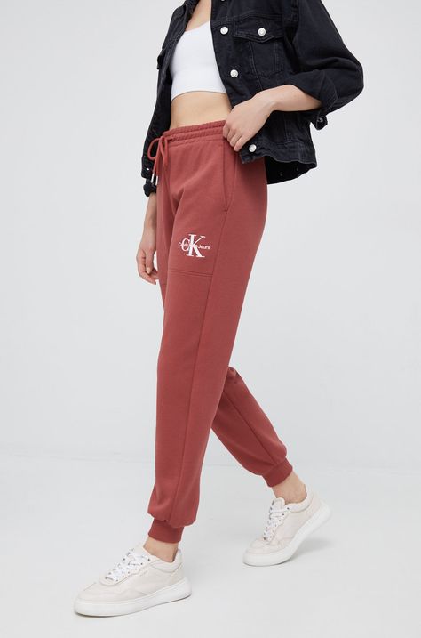 Спортен панталон Calvin Klein Jeans
