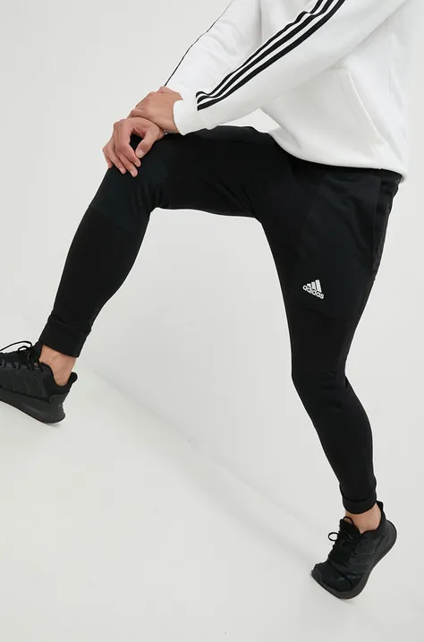 Штани adidas чоловічі колір чорний однотонні