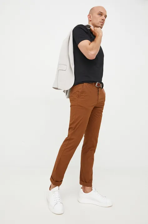 United Colors of Benetton spodnie męskie kolor brązowy dopasowane