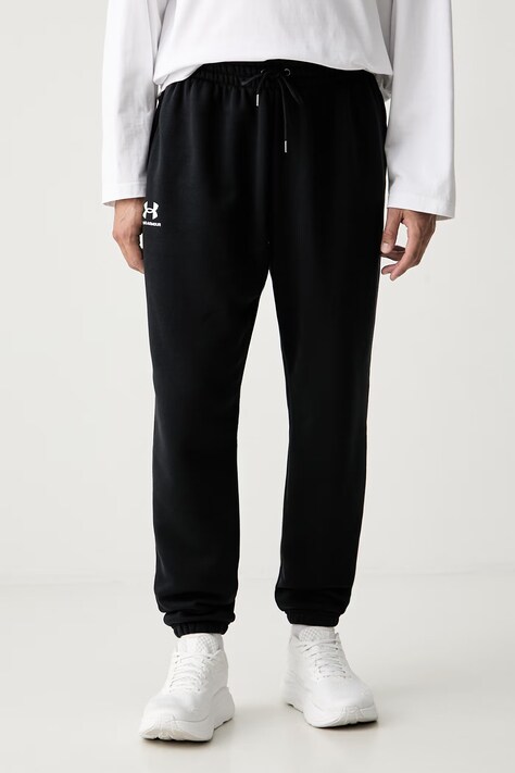 Under Armour спортен панталон мъжки с памук Essential Fleece черен със стандартна талия 1373882