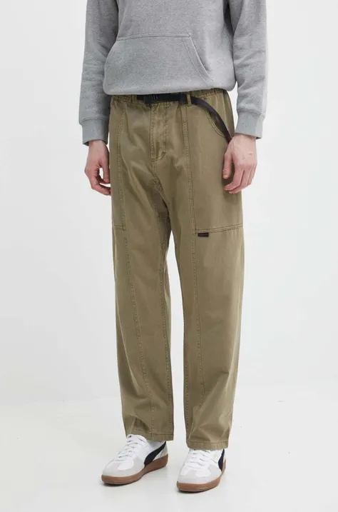 Памучен панталон Gramicci в зелено със стандартна кройка