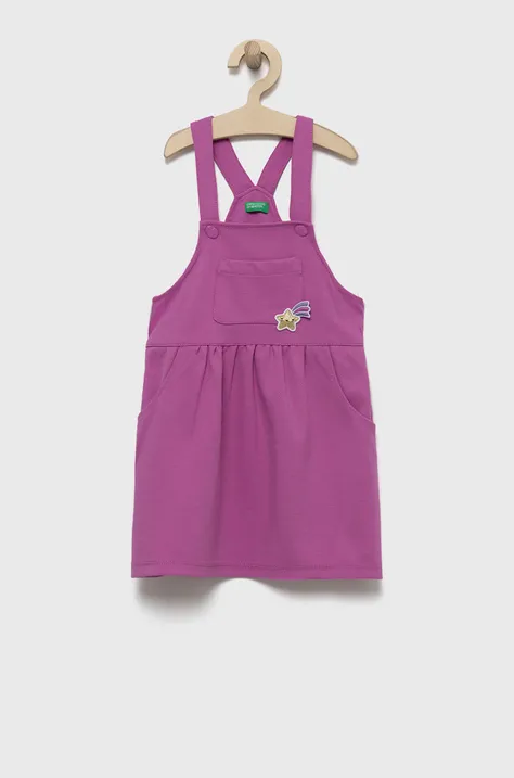 Детска рокля United Colors of Benetton в лилаво къс модел разкроен модел