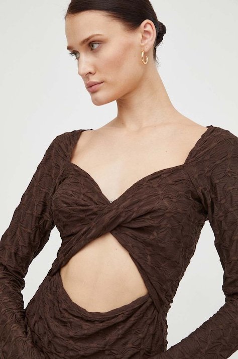 Résumé bluza femei, culoarea maro, neted