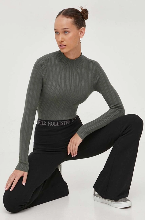 Abercrombie & Fitch body culoarea verde, light, cu turtleneck