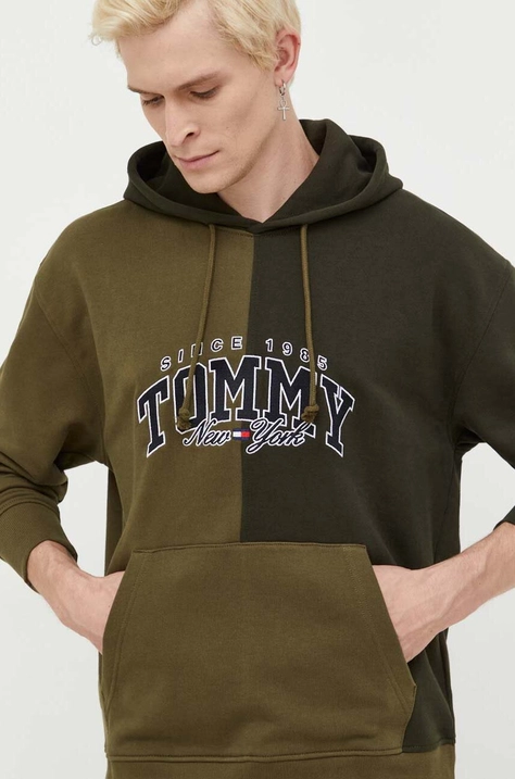 Pamučna dukserica Tommy Jeans za muškarce, boja: zelena, s kapuljačom, s aplikacijom