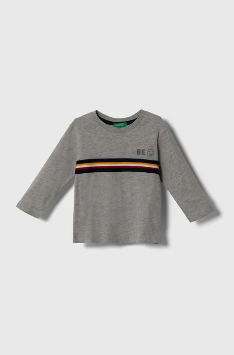 Detská bavlnená košeľa s dlhým rukávom United Colors of Benetton šedá farba, s nášivkou