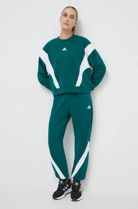 Спортивний костюм adidas жіночий колір зелений
