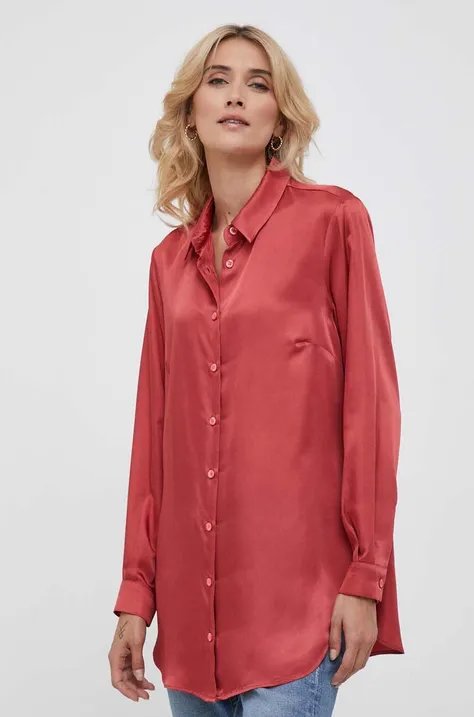 Риза Sisley дамска в червено със стандартна кройка с класическа яка