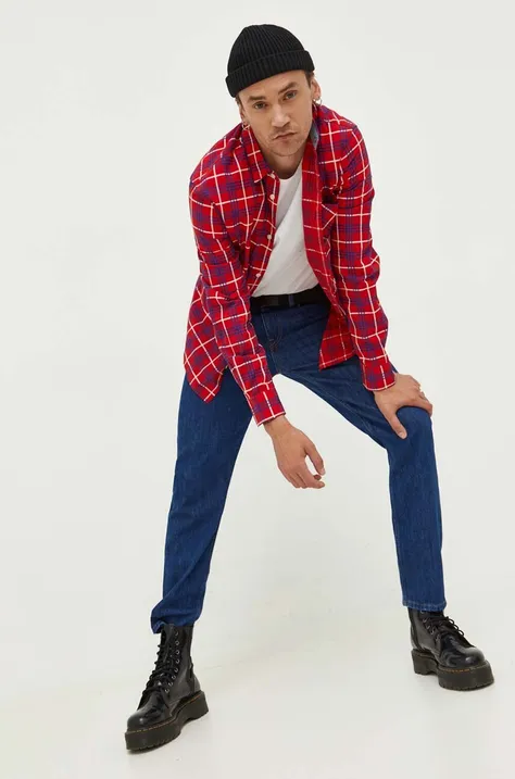 Bavlnená košeľa Tommy Jeans pánska, červená farba, regular, s klasickým golierom